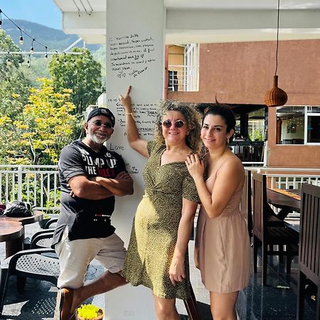 Adams Peak Inn Nallathanniya Bagian luar foto