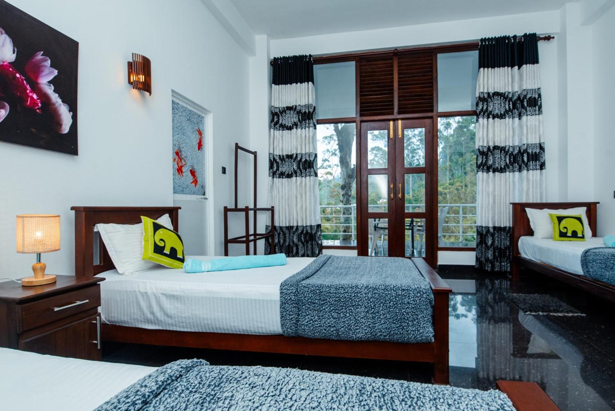 Adams Peak Inn Nallathanniya Bagian luar foto