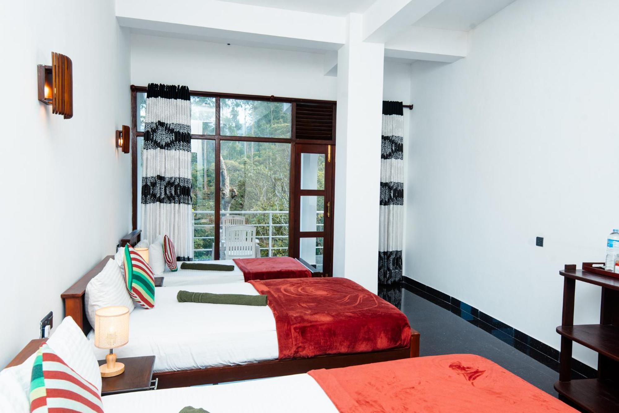 Adams Peak Inn Nallathanniya Bagian luar foto